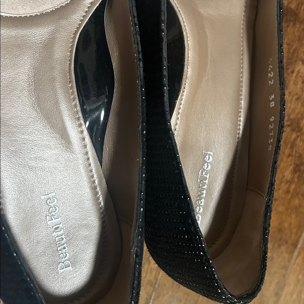 BeautiFeel Mystique kitten heels size 8 - Picture 2 of 5